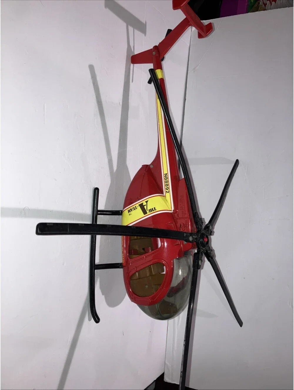 Vintage ERTL 1983 A-Team Howlin’ Mad Murdock Helicopter Diecast “RARE” Complete